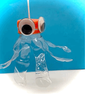 Titelbild zur Bastel- und DIY-Idee für Kinder '(611) Krake aus PET Flasche'