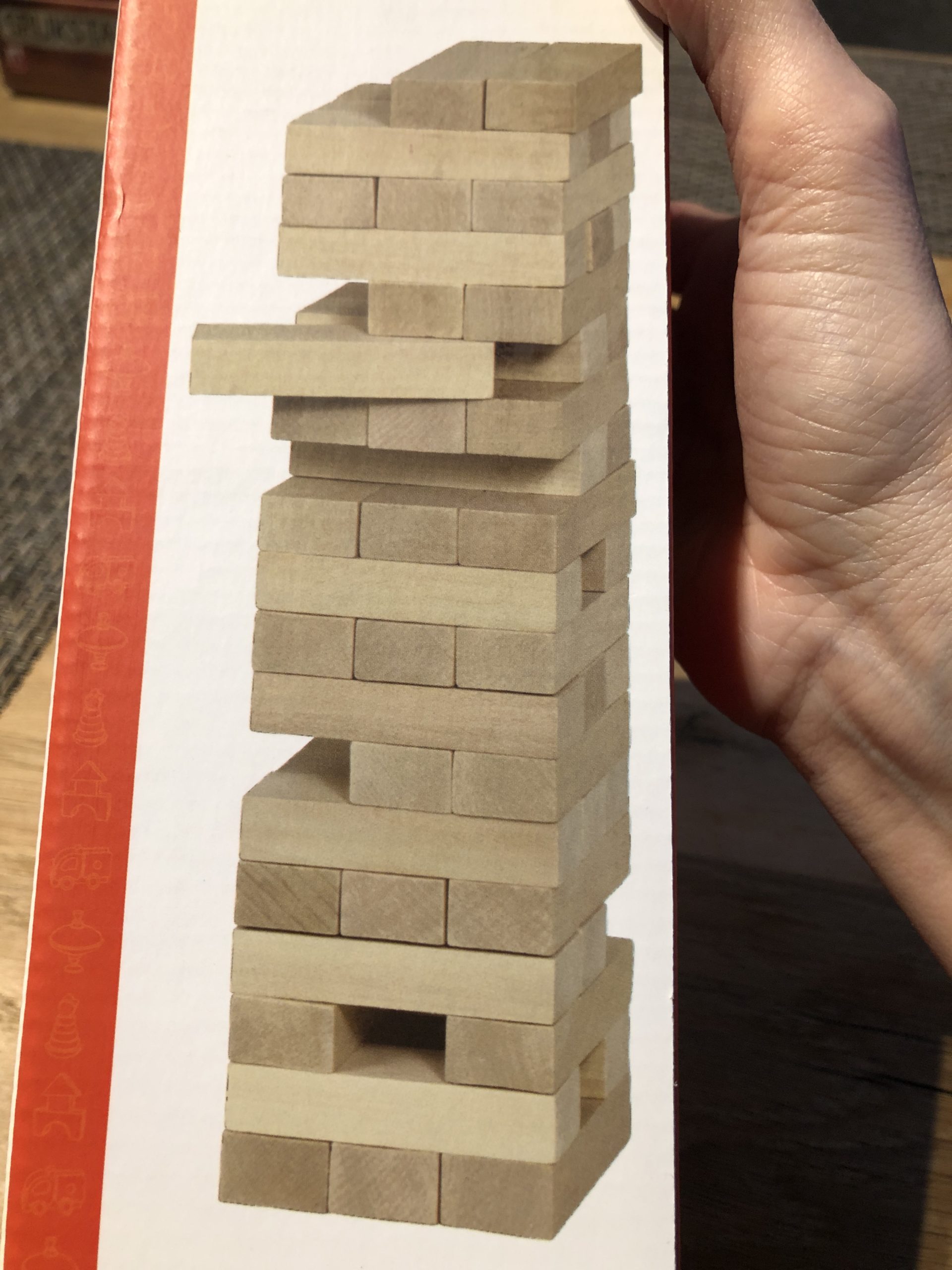 Bild zum Schritt 1 für das Bastel- und DIY-Abenteuer für Kinder: 'Ihr könnt die Holzsteine eines alten Stapelturmes verwenden oder sägt...'