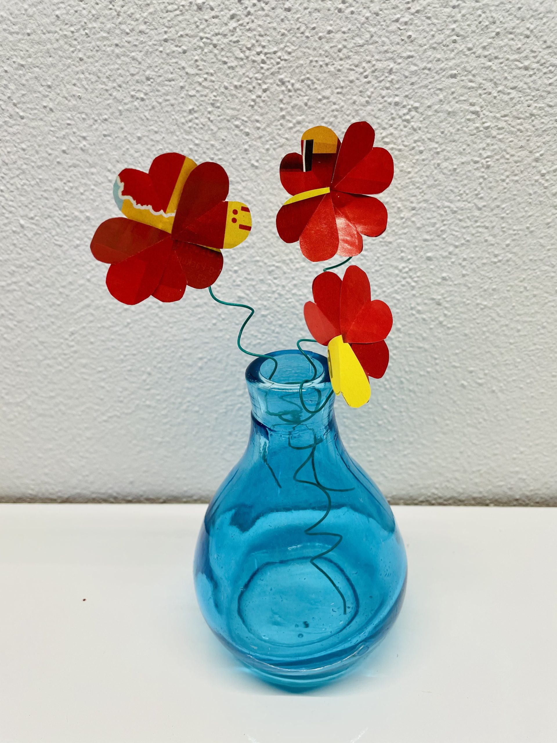 Bild zum Schritt 17 für das Bastel- und DIY-Abenteuer für Kinder: 'Ihr könnt sie in eine Vase stellen, oder'