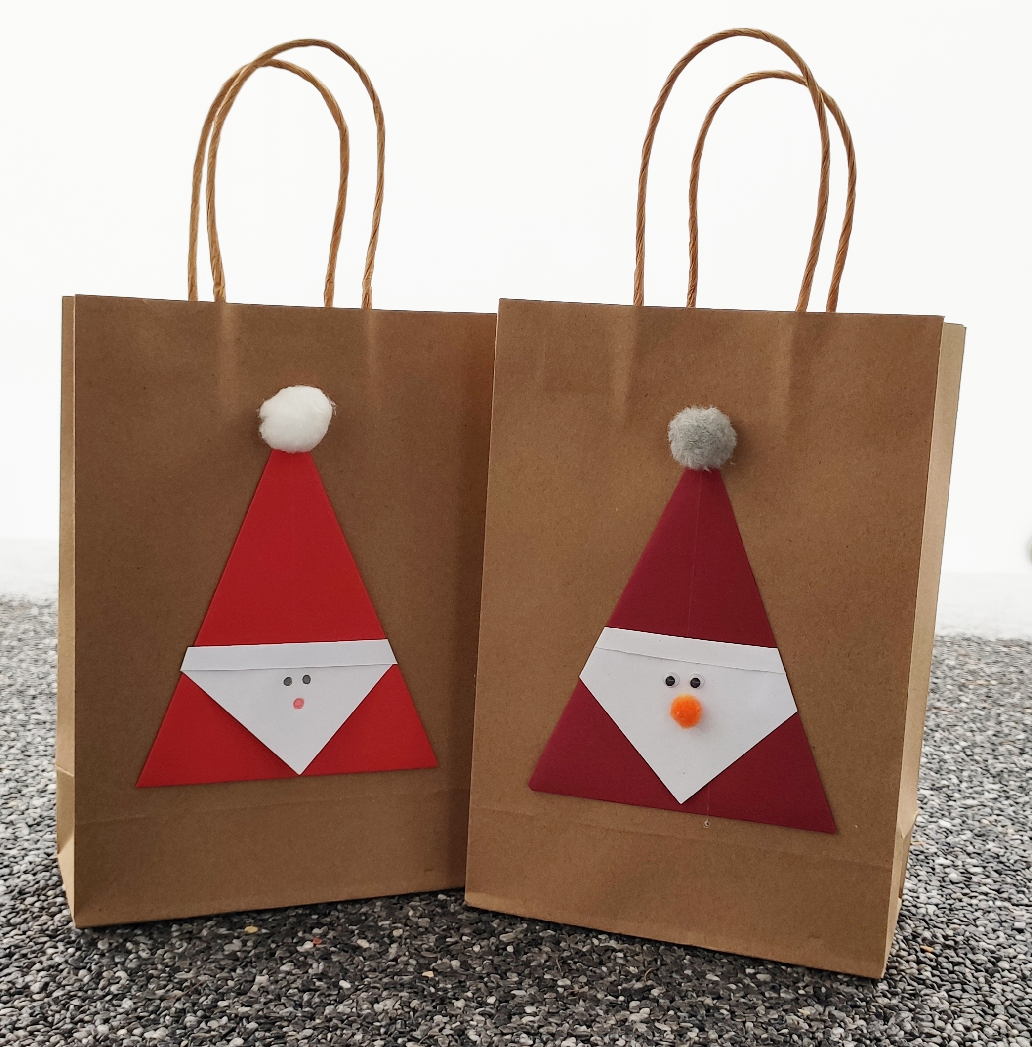 Bild zum Schritt 14 für das Bastel- und DIY-Abenteuer für Kinder: 'Fertig sind eure Nikolaustaschen oder Weihnachtsmanntaschen!'