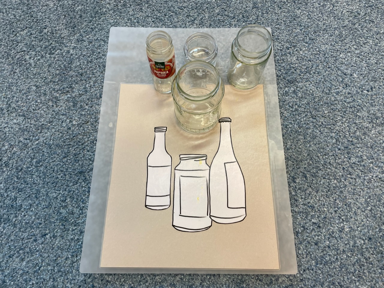 Bild zum Schritt 12 für das Bastel- und DIY-Abenteuer für Kinder: 'Ideen für Glas- Müll: Marmeladenglas, Milchflasche von Babynahrung, Gewürzglas, Wegwerfflaschen...'