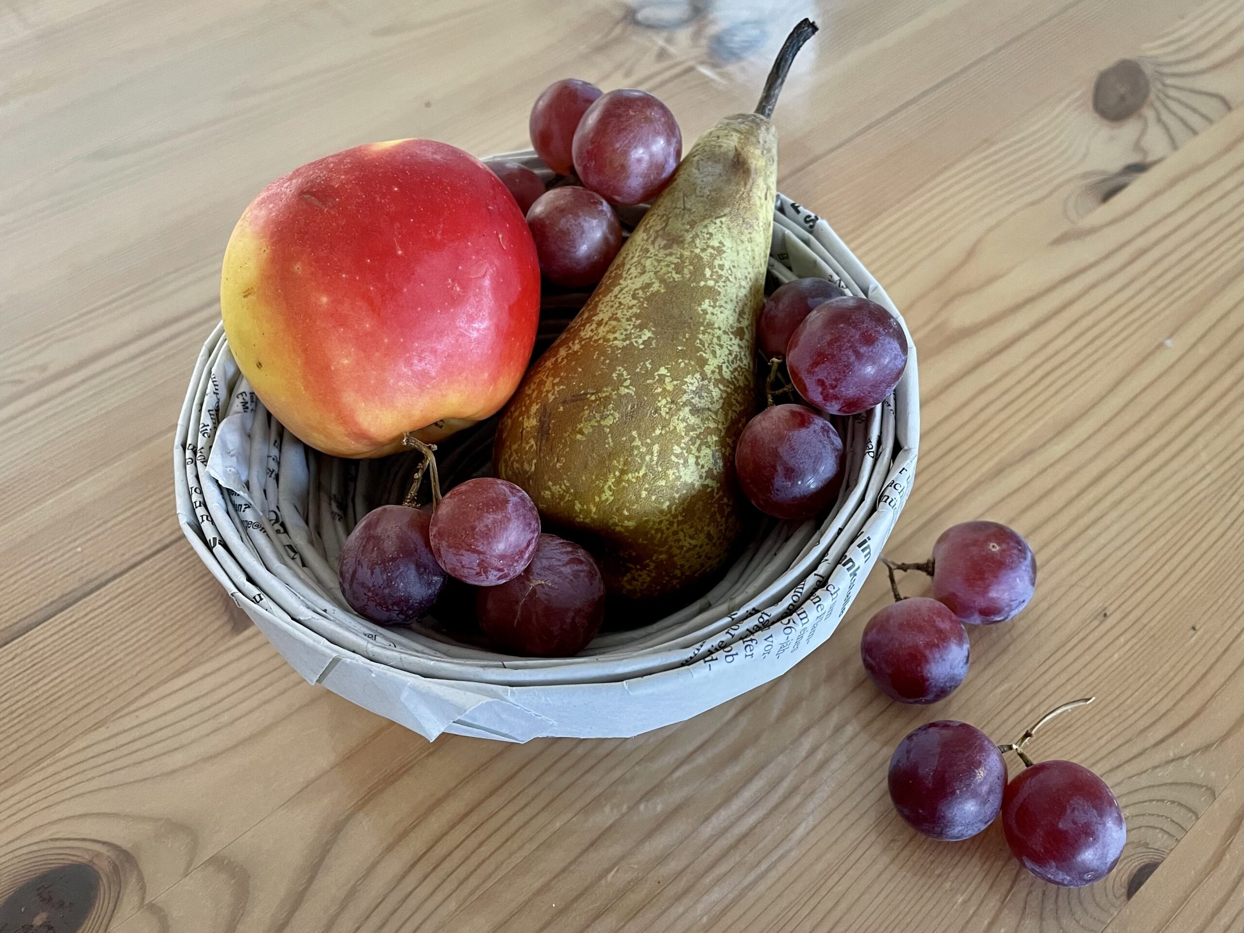 Bild zum Schritt 34 für das Bastel- und DIY-Abenteuer für Kinder: 'Obstschale:  z.B. als Genesungsgeschenk mit frischem Obst befüllt, als...'
