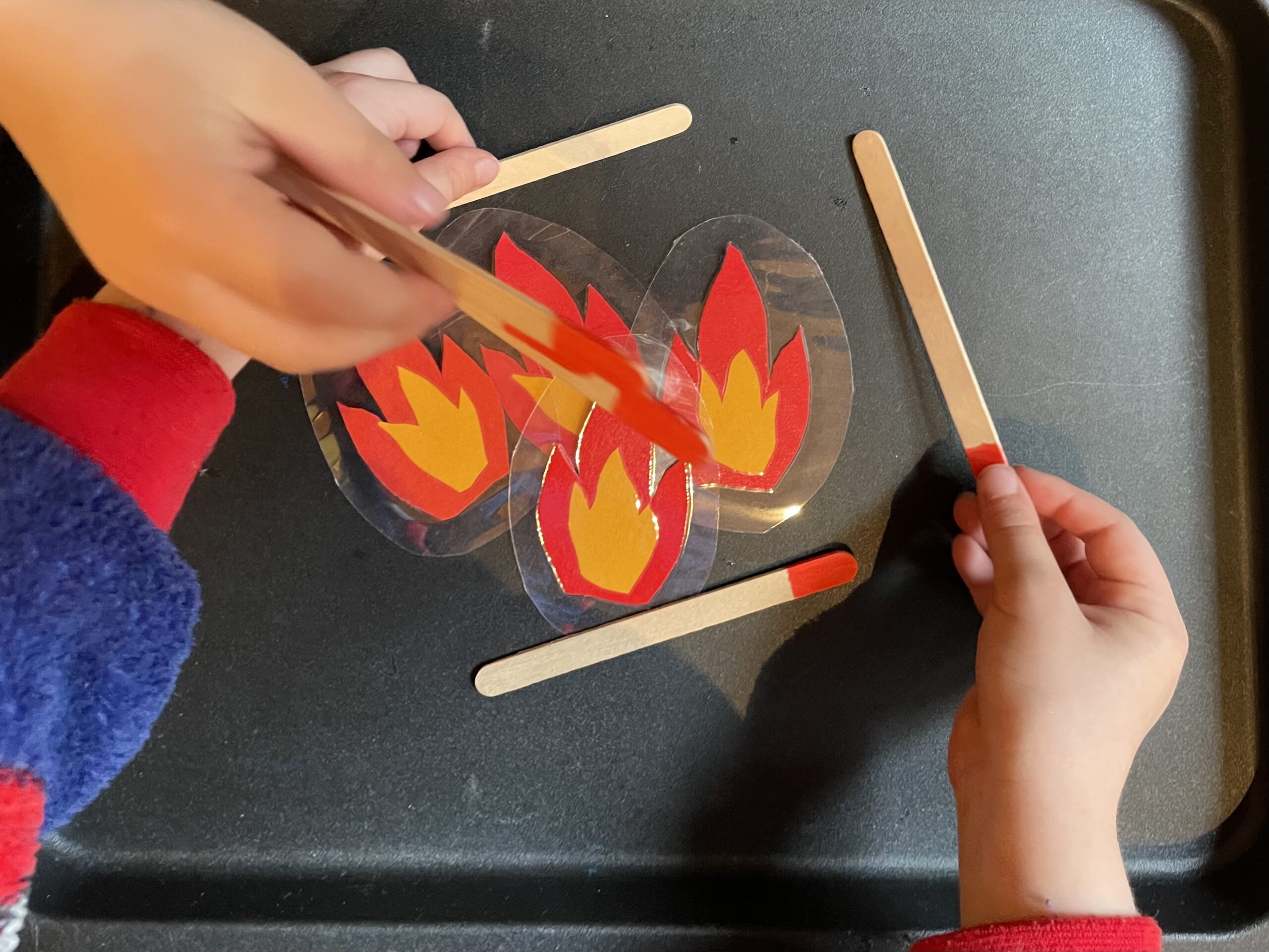 Bild zum Schritt 24 für das Bastel- und DIY-Abenteuer für Kinder: 'Feuer einzingeln…'