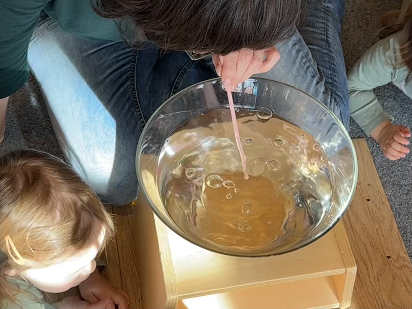 Bild zum Schritt 10 für das Bastel- und DIY-Abenteuer für Kinder: 'Schaut genau!'