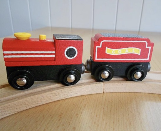Bild zum Schritt 8 für das Bastel- und DIY-Abenteuer für Kinder: 'Bei der Eisenbahn   Z.B. Tschu tschu tschu die...'
