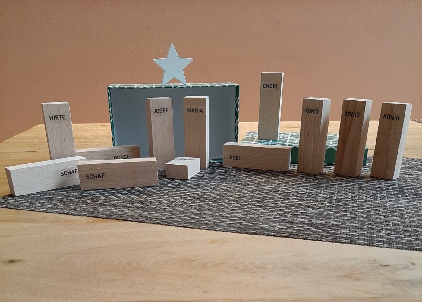 YPLonon Sperrholzplatten Set 13-tlg. - 30x20cm Multiplex Platten Mit Schleifpapier Für DIY & Modellbau