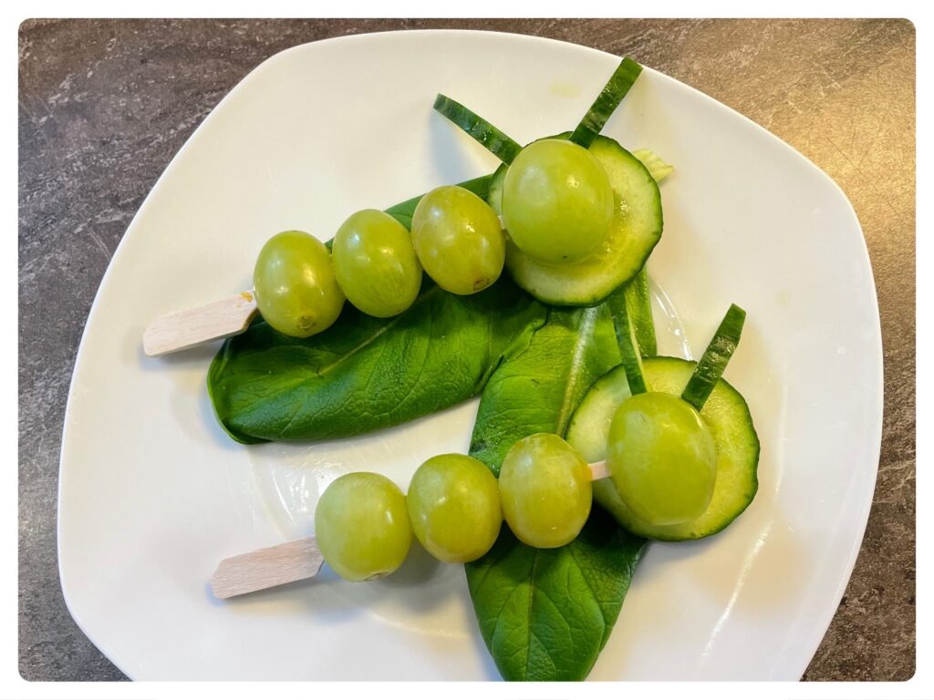 Fingerfood: Trauben-Raupen