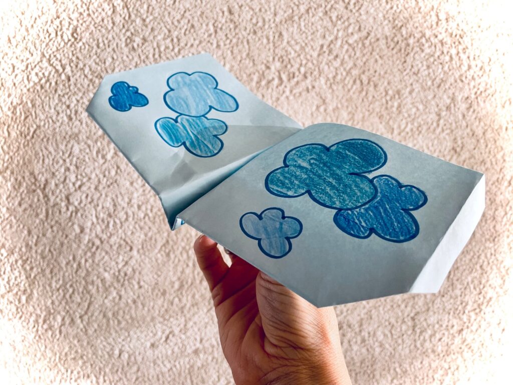 Papierflieger basteln – Wolkengleiter basteln