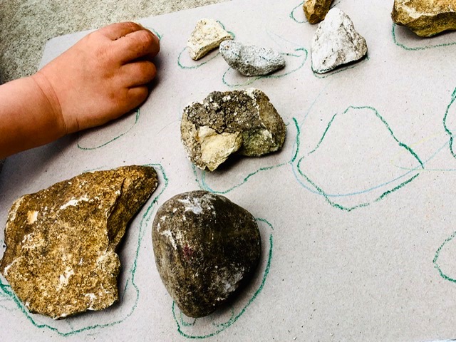 Titelbild zur Bastel- und DIY-Idee für Kinder '(137) Steine legen'