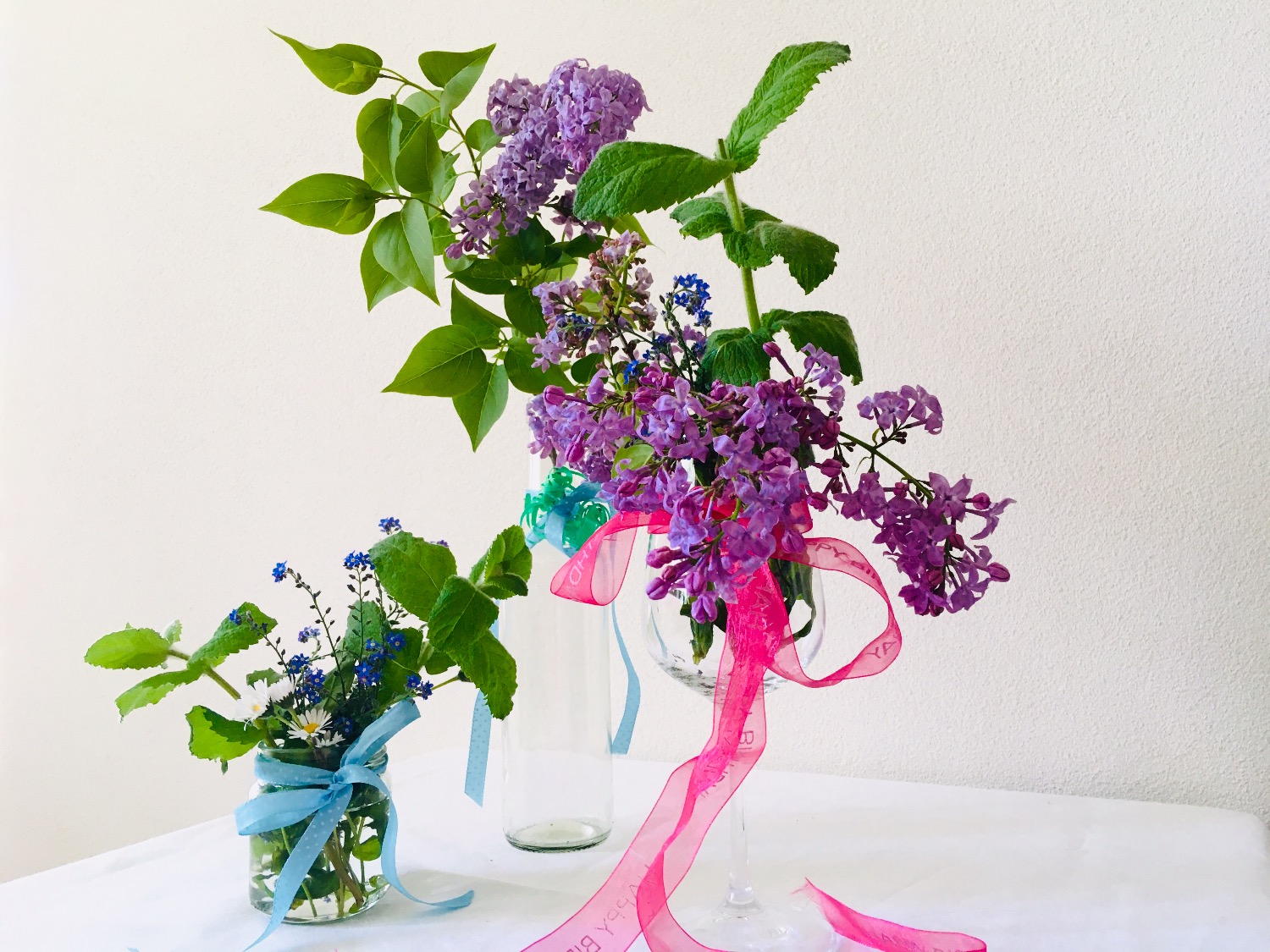 Titelbild zur Bastel- und DIY-Idee für Kinder '(163) Blumenvasen & Blumengeschenke'