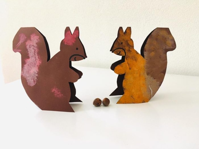 Titelbild zur Bastel- und DIY-Idee für Kinder '(198) Eichhörnchen mit Nuss'