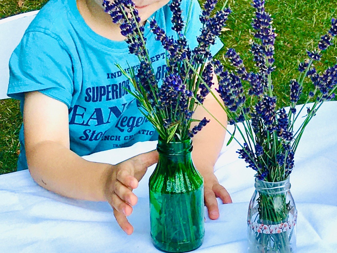 Titelbild zur Bastel- und DIY-Idee für Kinder '(359) Lavendelstrauß im Glas'